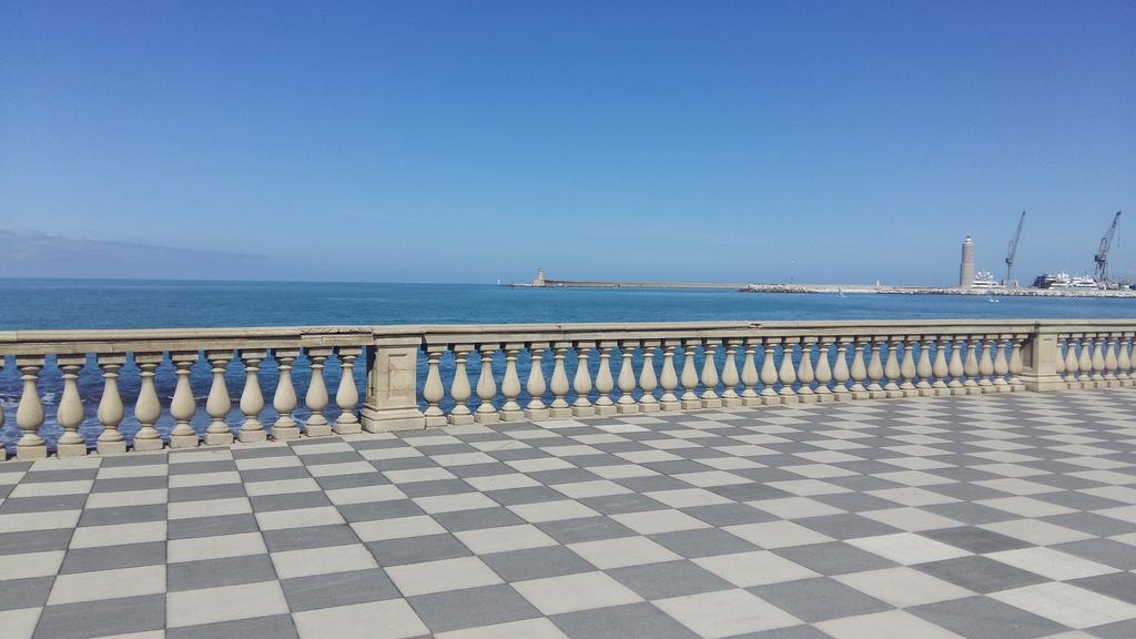 La Finestra Sul Mare B&B Ливорно Екстериор снимка